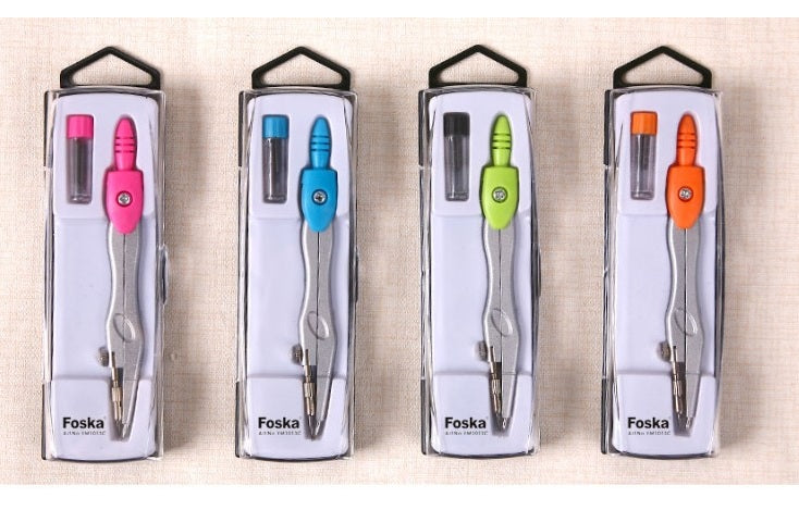 Compass Divider with Replaceable Leads